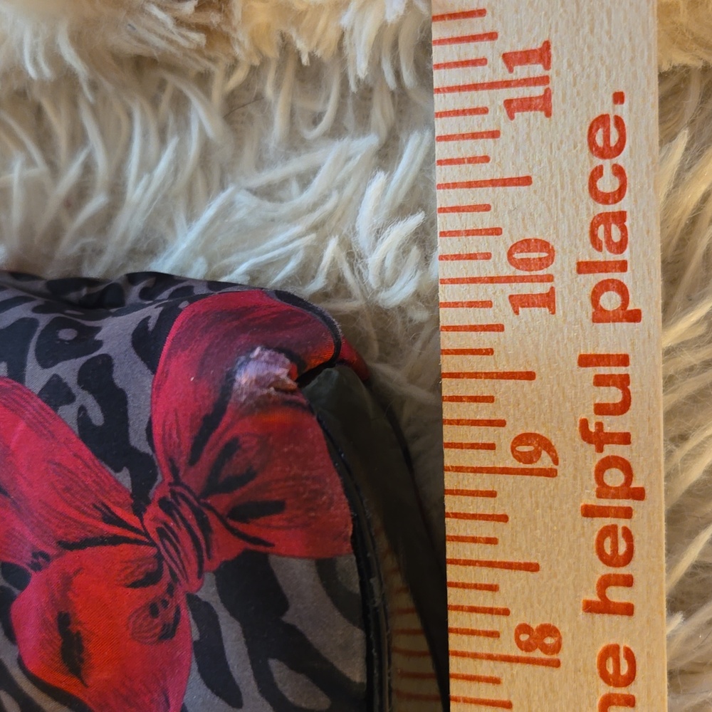 Betsry Johnson Bowsl Leppard Print Crossbody Purse - Picture 9 of 12